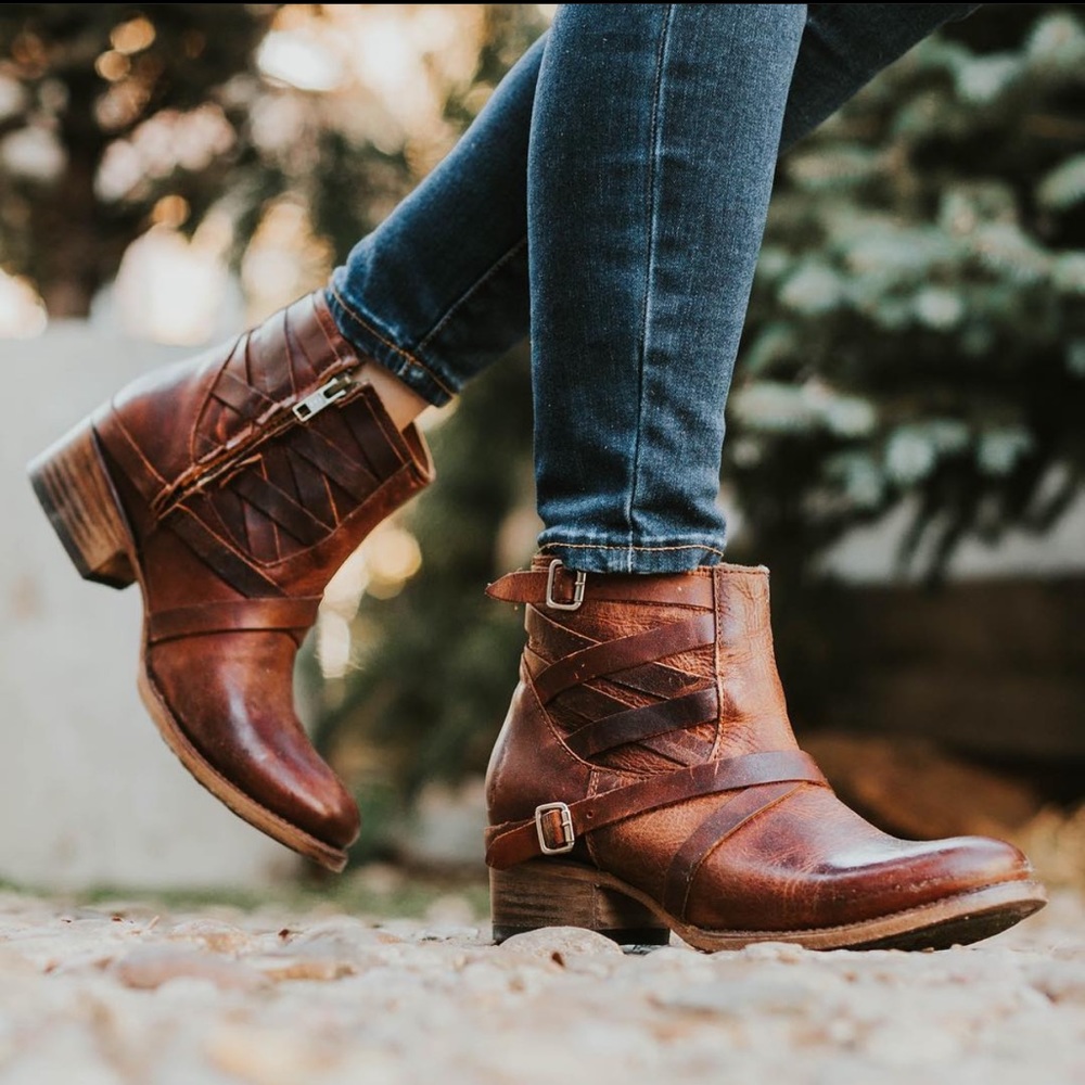 🆕FREEBIRD Sammi Ankle Bootie